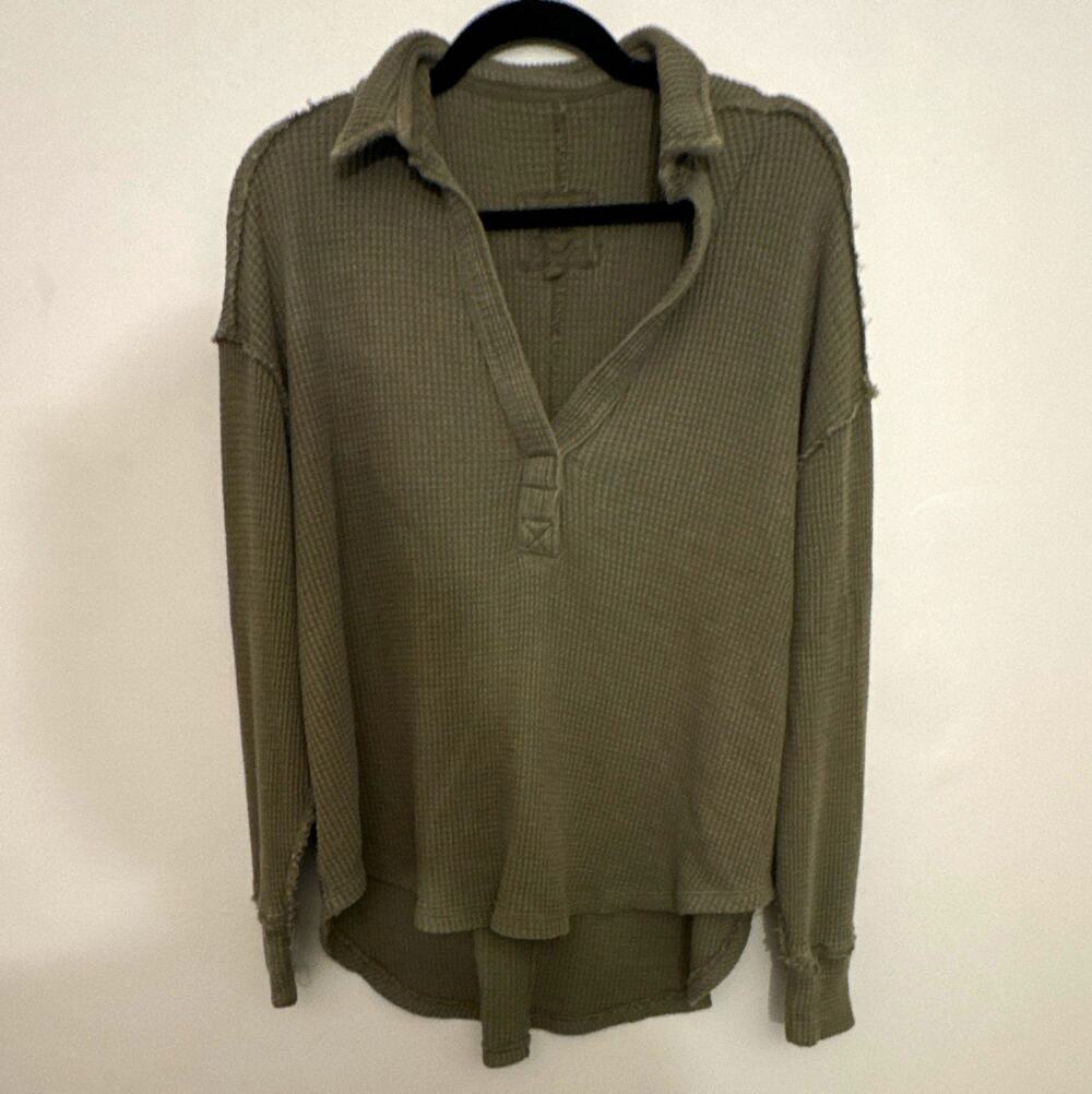 Aerie Green Solid Waffle Knit Collared Long Sleeve Raw Hem Top Women's S